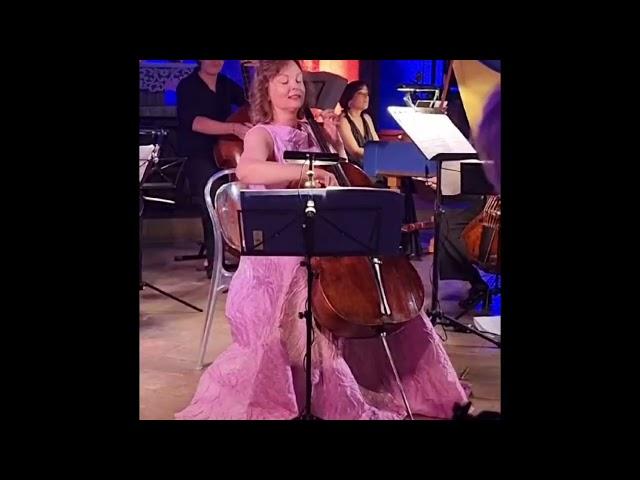 Vivaldi- Nina Kotova, violoncello