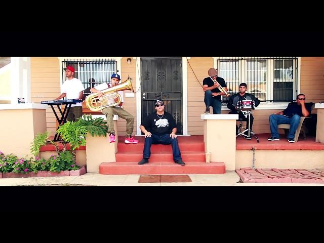 DeCalifornia - Finjes. (Official Banda Music Video)