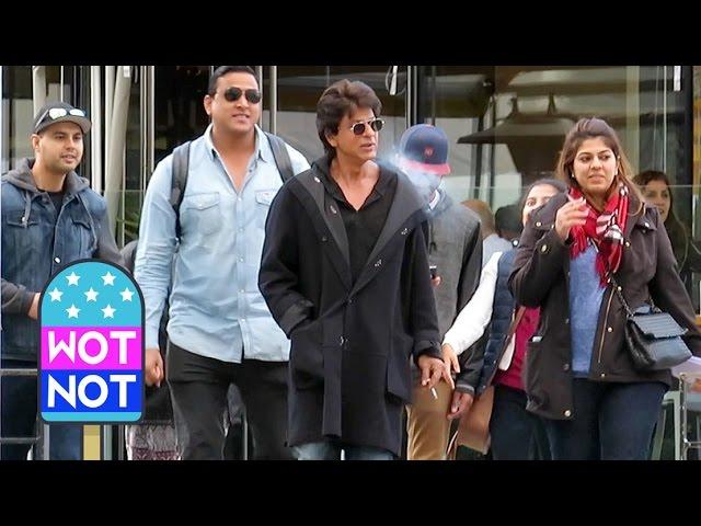 Bollywood King Shah Rukh Khan Strolls Around Vancouver, Canada