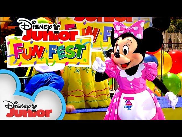 “Unbirthday” Party | Disney Junior Fun Fest | Alice’s Wonderland Bakery | @disneyjr