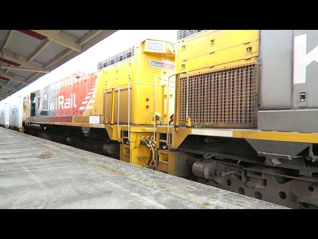 EMD GT22MC Engine start Train 126 7023