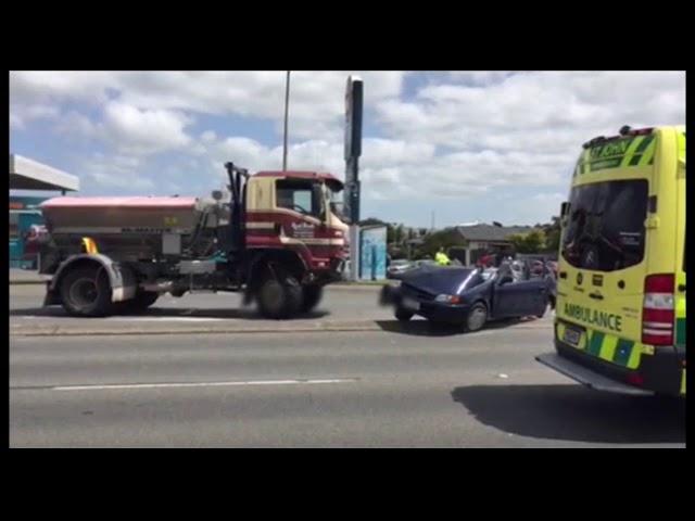 One person dead in Invercargill crash