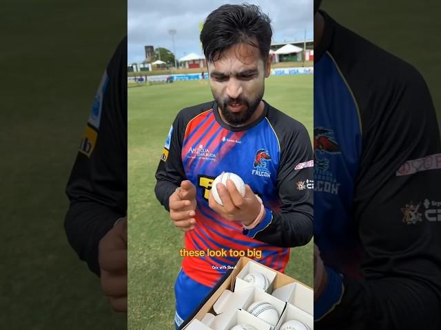 Picking a New Ball with Muhammad Amir. #cricket #shorts #viralshorts