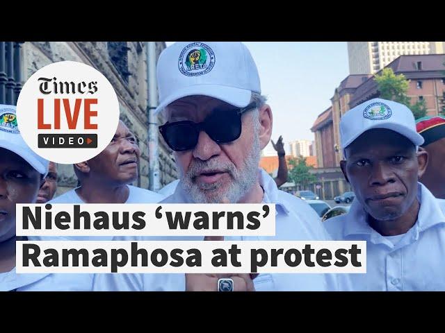 Carl Niehaus says Ramaphosa must watch out; Union buildings protected by army, fences & SAPS