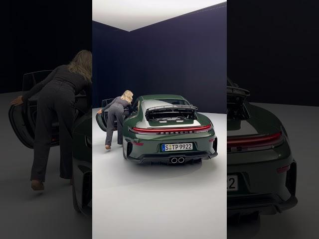 The NEW Porsche 911 GT3 (2025) is insane!! #shorts | jessicarmaniac