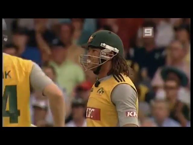 Andrew Symonds 85 Runs on 46 Balls Against Newzeland