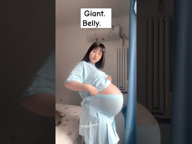 Giant Belly Pregnant #pregnant #pregnantwoman #pregnancy