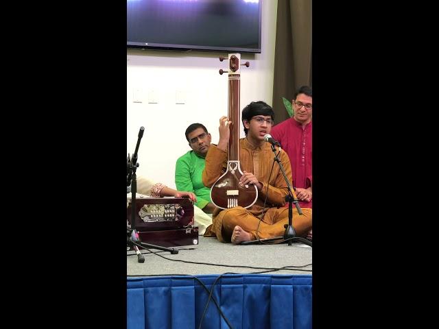 Krishna Bhajan @ Krishna Temple | Kamala Lochana | Raag Yaman Kalyan | Rupak Taal | Mrigayu Ghosh
