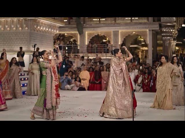 Radhika Merchant's Mother Welcome Anant Ambani By Performing Dance At Wedding