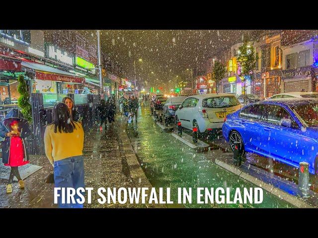 England Snow Walk  First Snowfall of 2024 | Wilmslow Road Manchester Walking Tour [4K HDR]