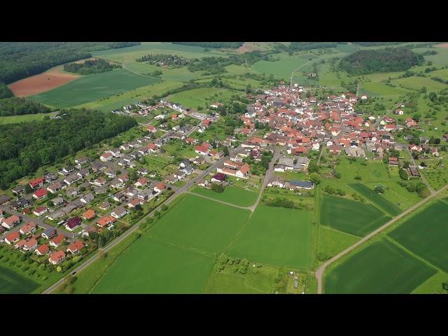 Langd in Hessen aus der Luft gefilmt