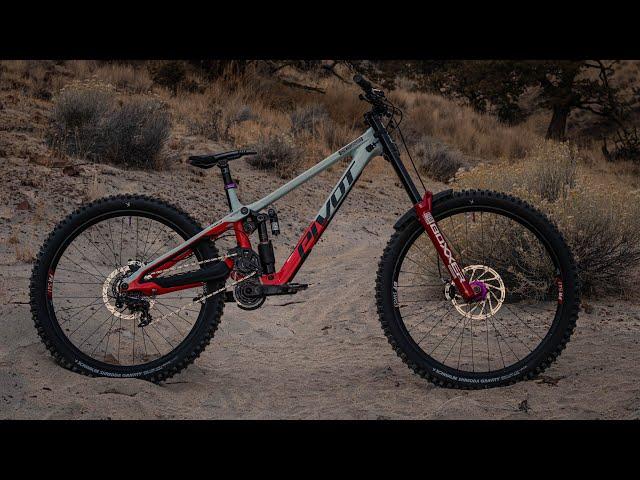 Pivot Cycles Phoenix 2 CHAINZ Bike Build, First ride / HEMPDOGG TV