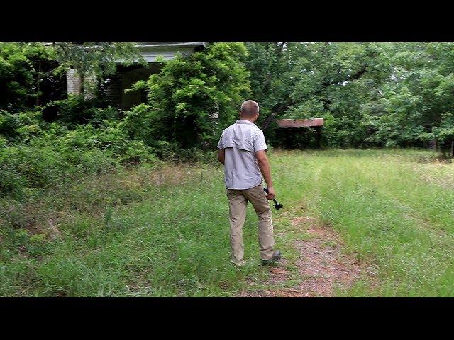 (Sad) They Never Returned To This House | Abandoned House and Abandoned General Store