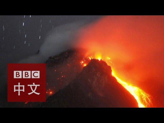 印尼锡纳朋火山爆发