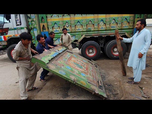 How Amazing Local Mechanical Engineers Work in Pakistan | Local Workshop Workers