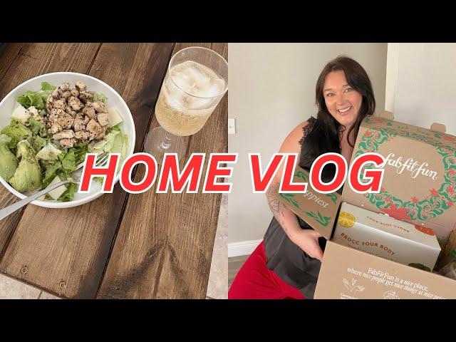 HOME VLOG| WEIGHT LOSS MEALS, GROCERY HAUL, AND WINTER UNBOXING!