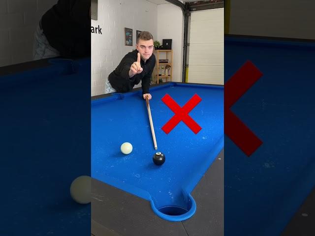 Pool lesson: how a beginner  vs an expert would play this shot  #billiards #billiard