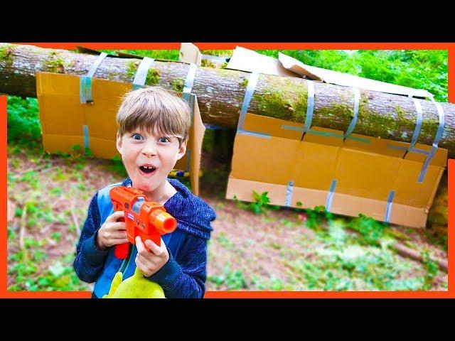 Axel Builds a BOX FORT TREE FORT in the WOODS!