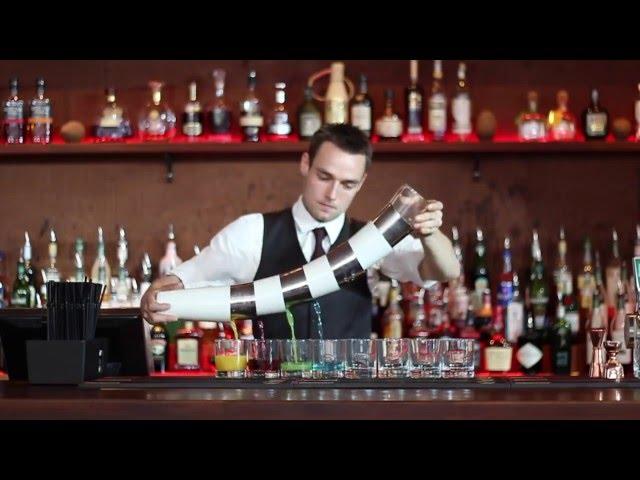 Danish Flair Bartender shows his set of Skills!