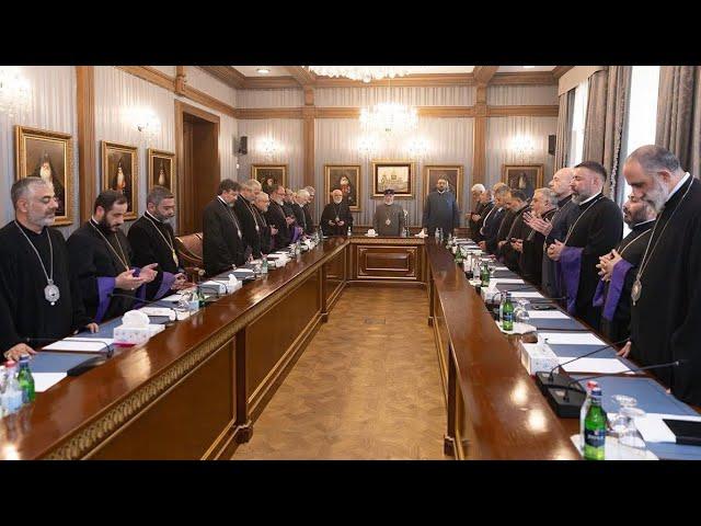 Եկեղեցին կոչ է արել կասեցնել վարչապետի անօրինականությունները / Церковь призвала обуздать Пашиняна