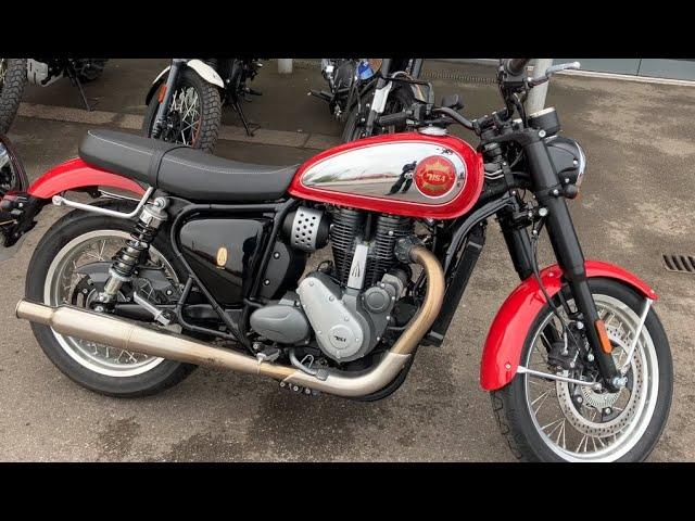 BSA Gold Star 650 - Walk Around and Short Ride Out