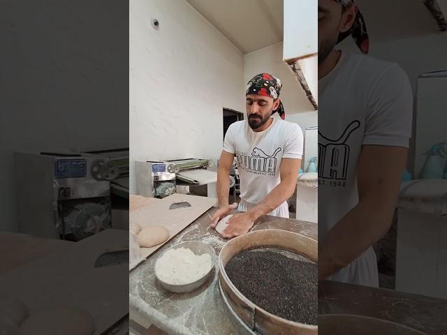 The best traditional Iranian bread with an Iranian baker