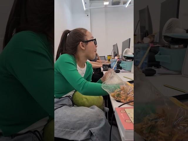 이 아이가 배가 부르다는 느낌을 알까요?