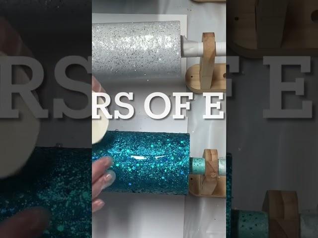 Beginner friendly simple glitter tumbler.