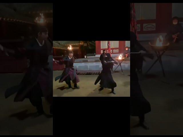[2PM 준호] 잊산저하와 월혜의 칼싸움 연습 장면