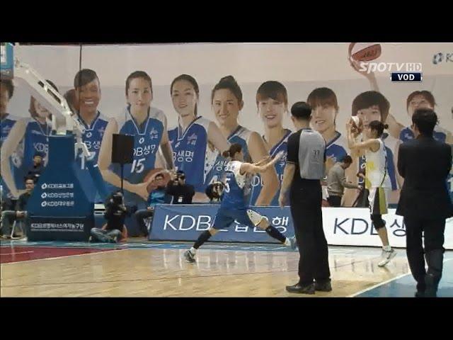 [여자농구] 초반 팽팽한 신경전 ! 김단비,한채진의 3점슛 대결 !! (01.08)