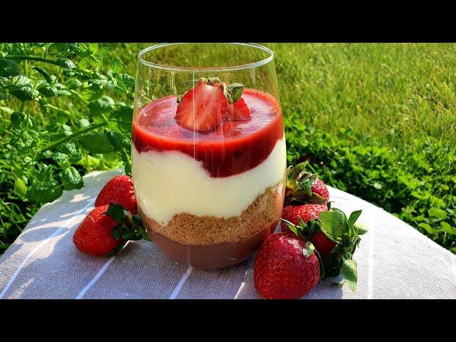  Dessert in a cup without baking  Delicious dessert with pudding  Dessert with strawberry sauce