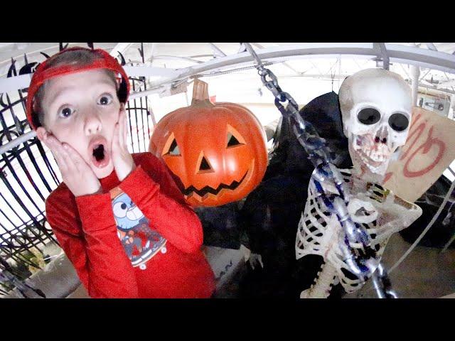 Father & Son SECRET HAUNTED FORT !