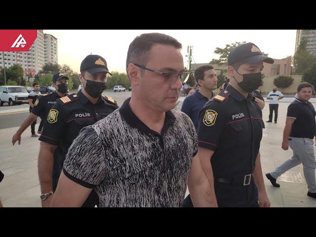 Polisi döyən deputat Eldəniz Səlimov məhkəməyə gətirildi