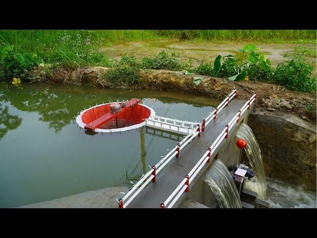 Hydroelectric Design With Turbines In The Middle Of The Lake