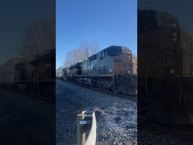 CSX I137 Intermodal Train from Creston, Ohio 12/15/2023 #train #csx #railroad #intermodal #railway