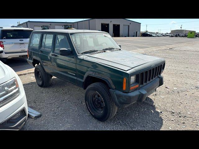 Is This old Jeep at Copart Worth Anything? Salvage Cars at Copart!