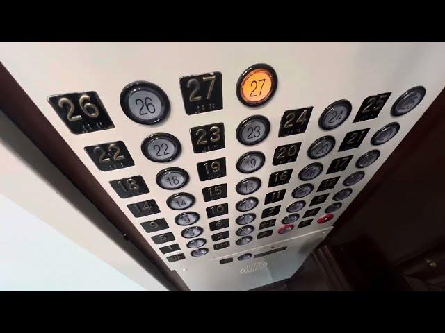 (500 Subscribers!) Scenic Westinghouse Elevators@Hilton, Memphis TN