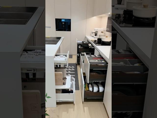 90后女生改造奶油风厨房！ #kitchen #kitchendesign #home #厨房 #厨房收纳 #brand #kitchenstorage