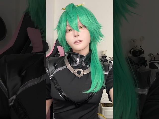 普段地雷メイクしかしない美容系が本気で男性コスプレしたらイケメンすぎたwww