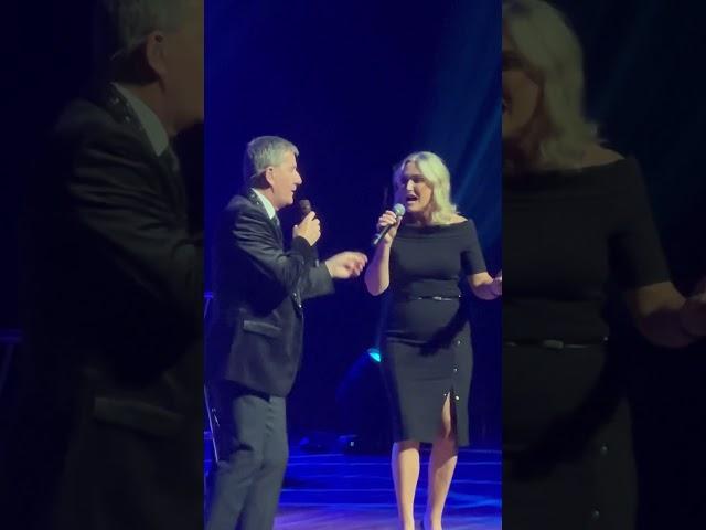 Lorraine McDonald & Daniel O’Donnell- Put Your Hand In The Hand (Live)