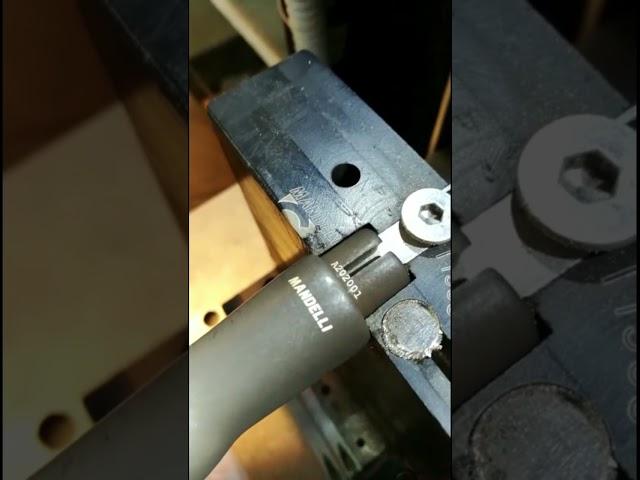 video de l'usine de poignées de porte italienne MANDELLI - fabrication de la poignée de porte design