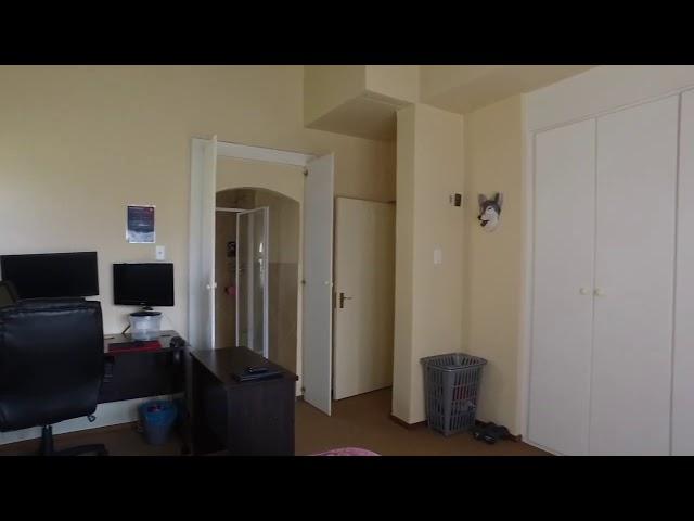 3 Bedroom Ground Floor Unit in sought after complex
