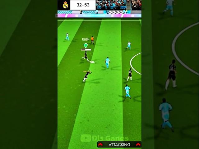 Confuse goalkeeper with passes ️ | dls 25 #dls25 #dls #dls2025 #dlsgangs #dreamleaguesoccer2025