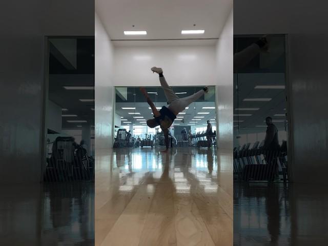 Getting stronger with my powermoves #bboy #breakdance #dance #short #shorts