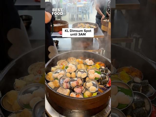 Dim sum spot till 3AM! Lots of dim sum, chee cheong fun, porridge, pao, etc.Sing Pao Dim Sum