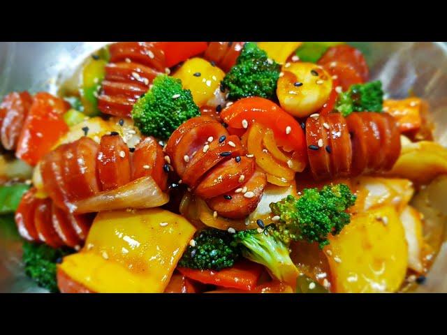 Stir-fried sausage and vegetables