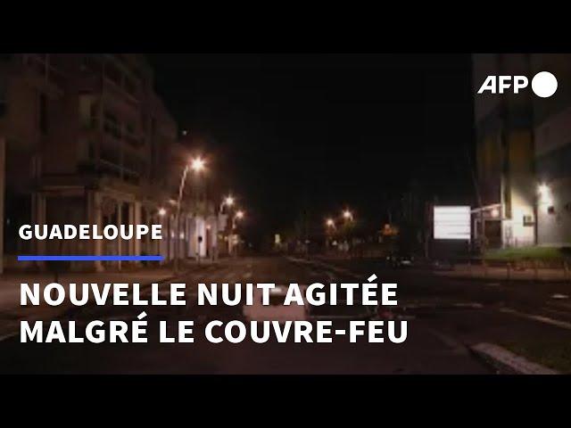 Guadeloupe: nouvelle nuit de tensions malgré le couvre-feu | AFP