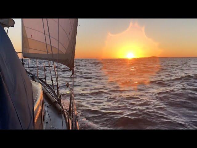 ASMR : 7 hours of sailing - Unedited - No music : raw sailing footage - peaceful relaxing atmosphere