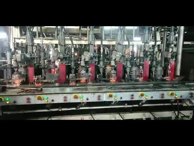 Production process of glass wine bottle