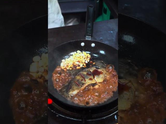 这碗泡面，劲太大了 #在路边摊感受人间烟火 #food #noodles #delicious #cooking #streetfood #美食分享 #美食教程
